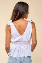 Hillary Top