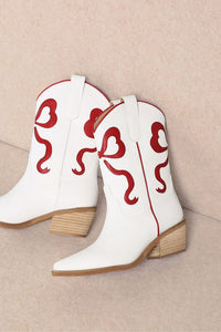 Miriam Boots