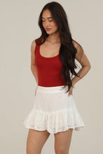 Beth Skort