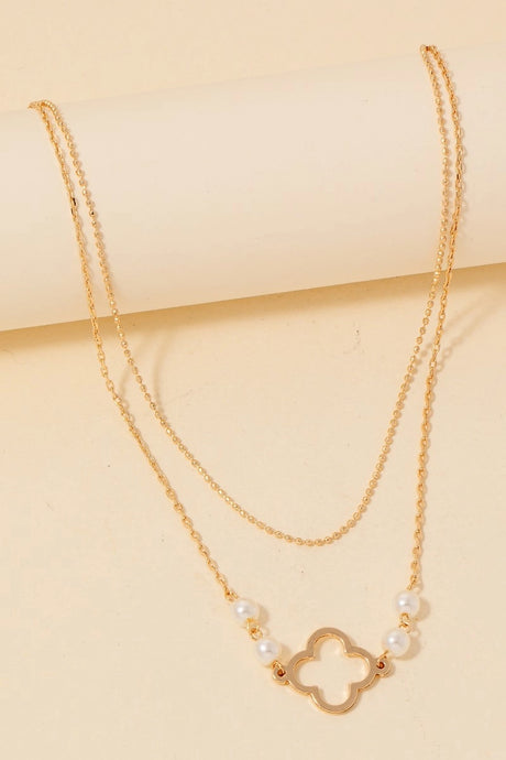 Pearl and Clover Necklace