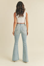 Pia Flared Jeans