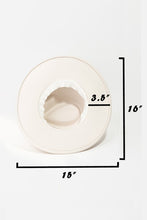 Jaclyn Hat-Ivory