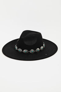 Naomi Hat-Black
