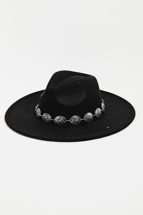 Naomi Hat-Black