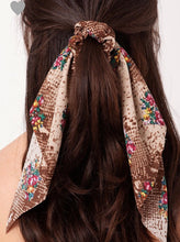 FINAL SALE Sienna Scrunchie