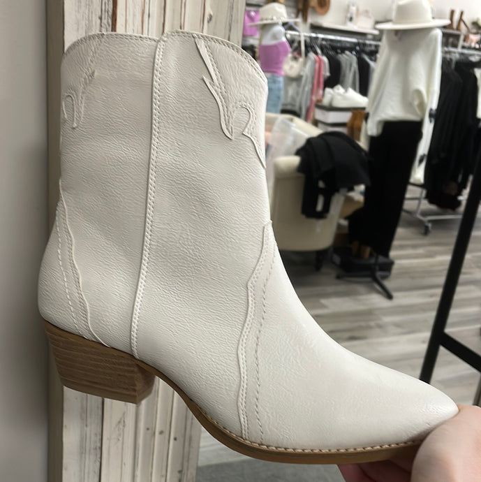 Dallas Booties-White