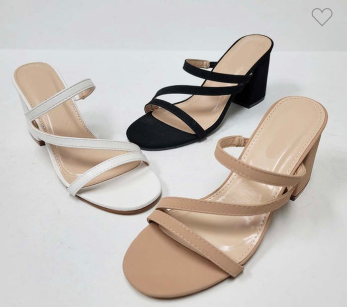 FINAL SALE Alda Heels-Black