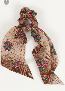 FINAL SALE Sienna Scrunchie