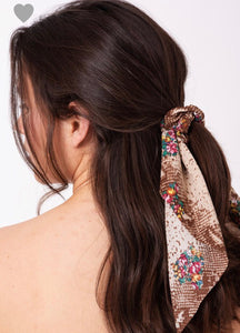 FINAL SALE Sienna Scrunchie
